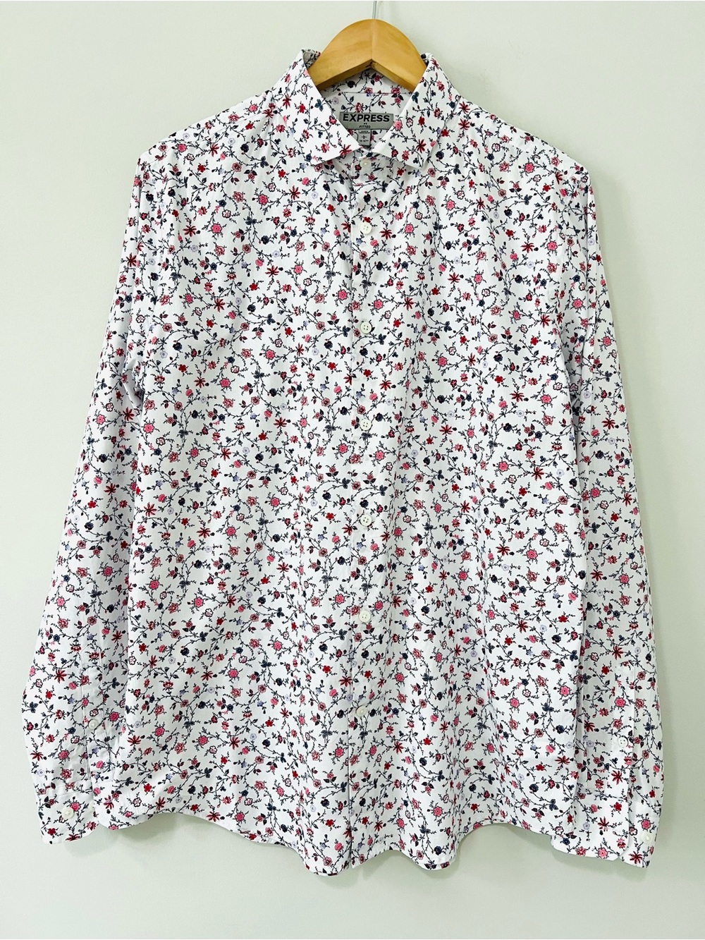 EXPRESS Men's Large Fitted Floral Long Sleeve Button Down Shirt - White/Pink